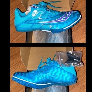 Track shoes sprinting cleats
